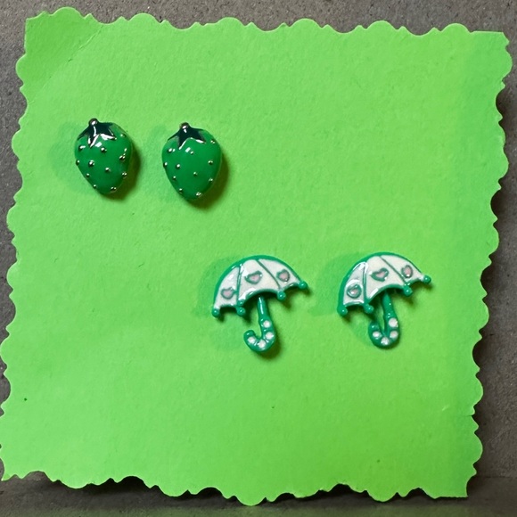 Strawberry Picking / Mothers Day April May earrings - small studs berry umbrella - Picture 4 of 11